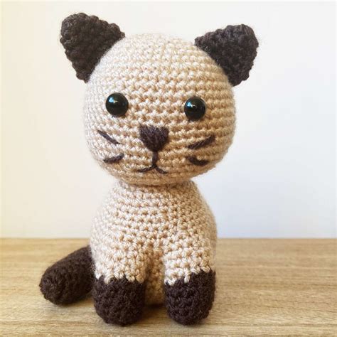 Cat Amigurumi Crochet Pattern - Willow Crochet