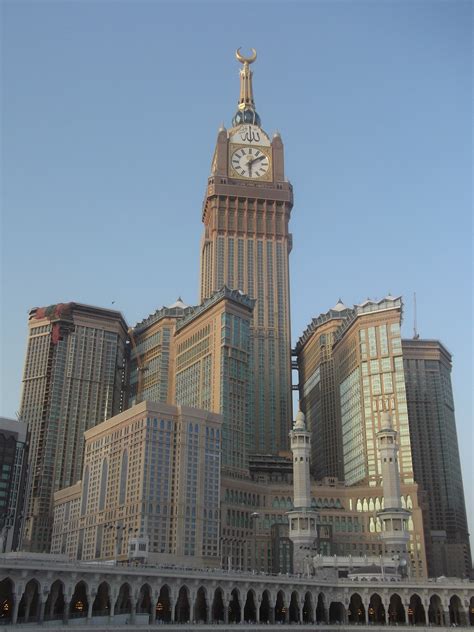 The Abraj Al-Bait Tower in Makkah, Saudi Arabia | Found The World