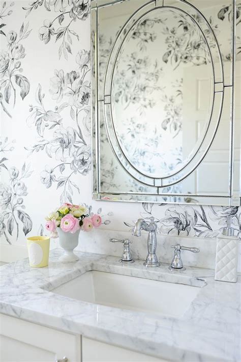 7 inspirations for marble and wallpaper bathroom designs - FRENCH ...