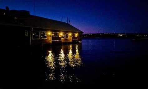 Double Bay Beach at Night : r/sydney