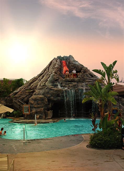 Walt Disney World - Disney's Polynesian Resort Pool | Flickr