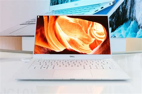 2019 Dell XPS 13 finally puts the webcam back in the right spot | Mashable