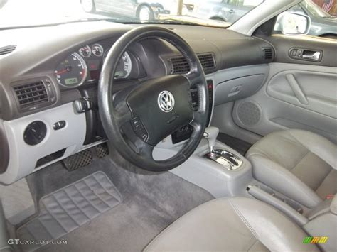 2002 Volkswagen Passat GLS Wagon interior Photo #52587137 | GTCarLot.com