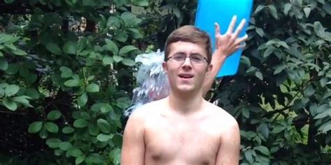 20 ALS Ice Bucket Challenge Fails. These People Need Another Campaign ...