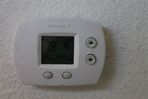 How To Change Honeywell Thermostat Battery? - Greenworks Tools Reviews