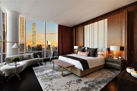 10 ways to transform your bedroom into a luxury hotel suite