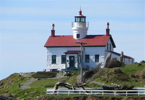 Battery Point Lighthouse Beach, Crescent City, CA - California Beaches