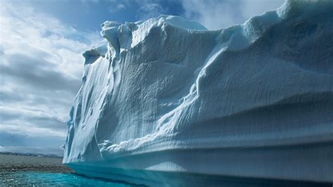 Pine Island Glacier: Manhattan-sized Antarctica iceberg breaks off