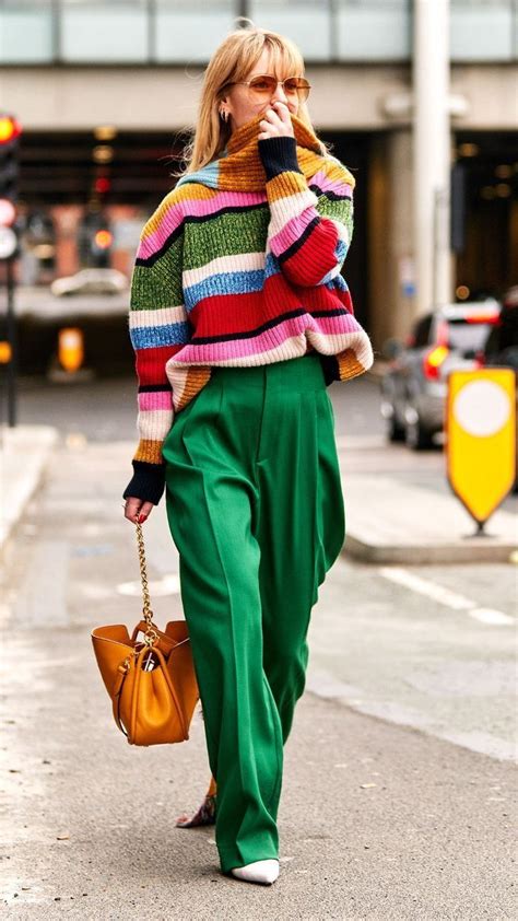 Sweaters llenos de colores | Colourful outfits, Spring outfits ...