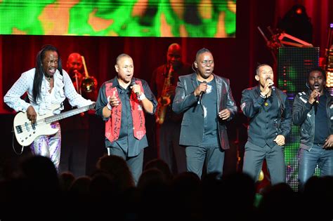 Remembering Maurice White: The Best Earth, Wind & Fire Songs | Praise ...