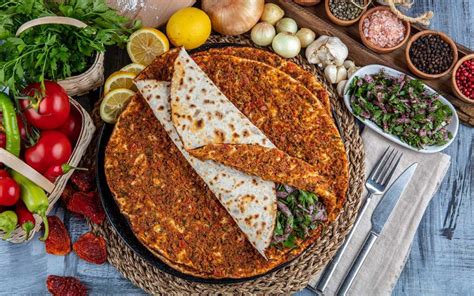 Turkish Food: 24 Most Popular and Traditional Dishes You Simply Must ...