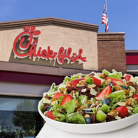 The Best Fast Food Salads to Order When You're Eating Healthy