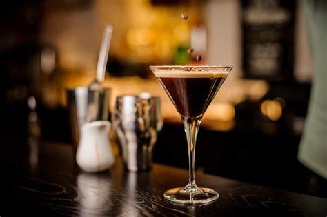 Espresso Martini: Best Cocktail Recipe + 7 Delicious Variations