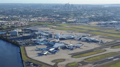 Sydney Airport investigating electric buses for car park shuttle ...