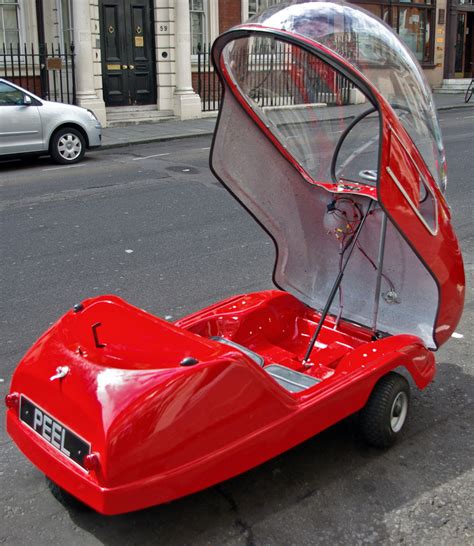 peel trident + P50: the world's smallest city car