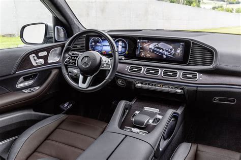 2020 Mercedes-Benz GLE Arrives Early 2019 with Refreshed Attitude