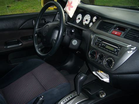 2004 Mitsubishi Lancer Sportback - Interior Pictures - CarGurus