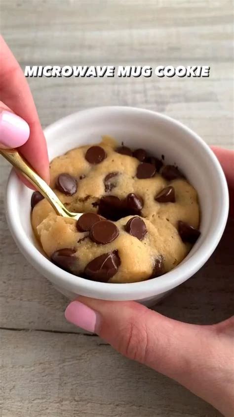 MICROWAVE MUG COOKIE 😍 | Sweet snacks recipes, Delicious snacks recipes ...