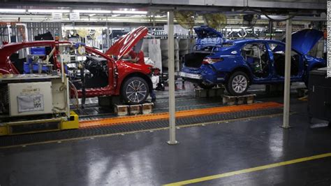 The world's biggest car factory just reopened. Here's what Volkswagen ...