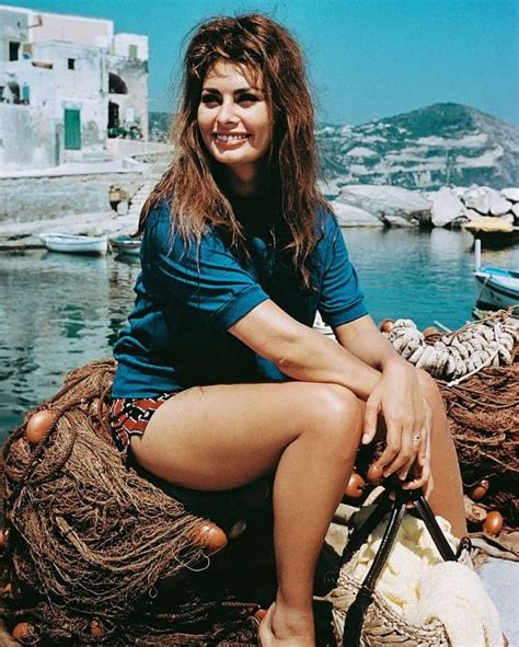 Beautiful Color Photos of Sophia Loren in the ‘60s ~ Vintage Everyday