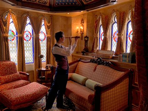 Disney World Cinderella Castle Suite Photo Tour! - DVC Shop