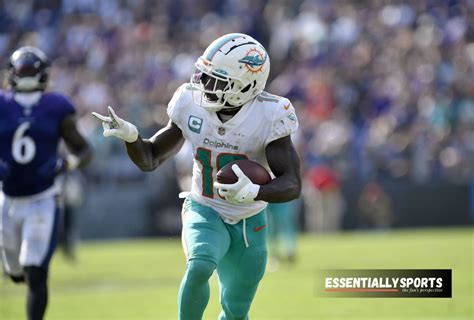 “I Am Spreading World Peace”: Cheetah Tyreek Hill Engages In Pre-Game ...