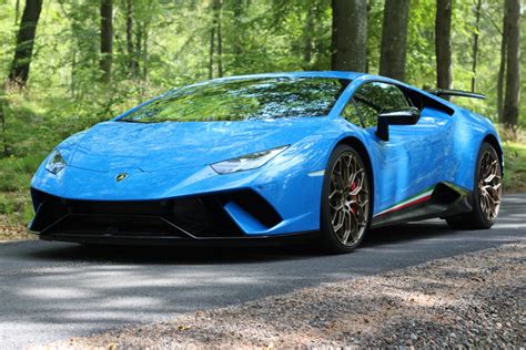 LAMBORGHINI HURACÁN PERFORMANTE – A BLUE DREAM FROM ITALY – Honest Car ...