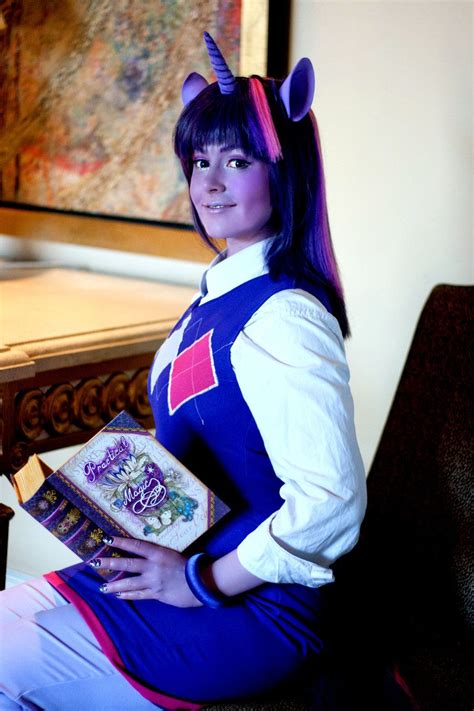 Twilight Sparkle | Twilight sparkle, Cosplay, Body painting