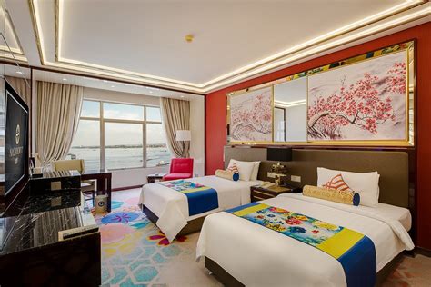 NagaWorld Rooms: Pictures & Reviews - Tripadvisor