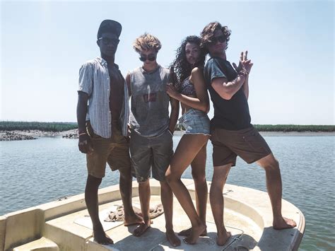 8 Times The Outer Banks Cast Made Us Believe In Friendship | Sarah Scoop