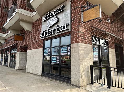 Downtown Lansing Bar and Slider Restaurant Opens Its Doors