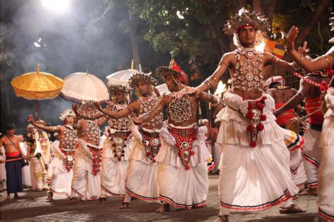 Sri Lanka Traditional Festivals - Celebrations of the Vibrant Culture ...