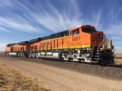 ITAP of two fresh BNSF locomotives in Texas : itookapicture