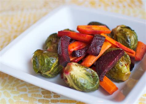 Fall Foliage Roasted Veggies - Nour Zibdeh