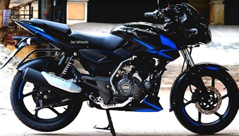 Bajaj Pulsar 125 Classic With Split Seat Launching Soon, Spied