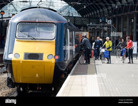 Train at platform 4 Newcastle Railway Station, Newcastle, England, UK ...