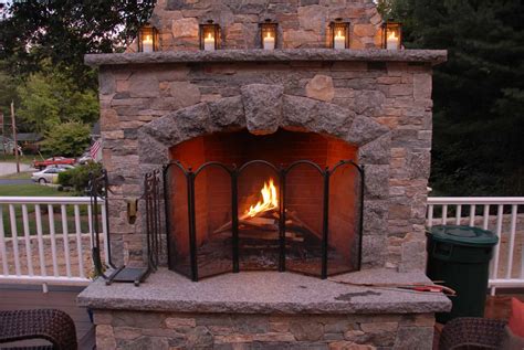 Supersized Outdoor Fireplace with Boston Blend - Stoneyard®