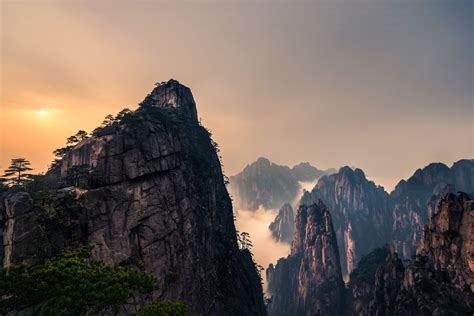 An Itinerary for a Two-Day Trip to Huangshan