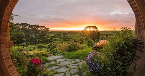 Hobbiton Movie Set Tour - RTW Backpackers