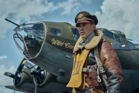 'Masters of the Air' Trailer: WW2 Epic Reunites Tom Hanks, Steven ...