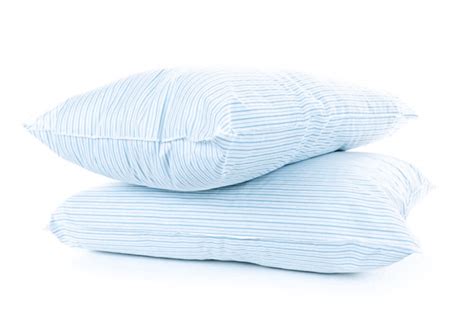 The Best Feather Pillows For Your Bed - Sleeplander