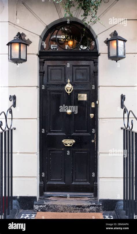 Home of the legendary detective Sherlock Holmes, 221b Baker Street ...