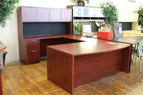 Warren Series American Cherry New U-Shaped Laminate Executive Desk with ...