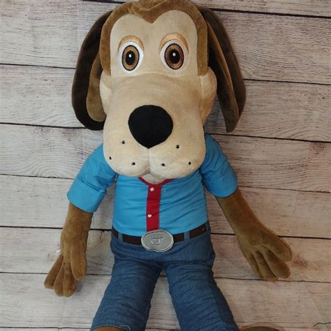 Toys | Chuck E Cheese Jasper Pizza Dog Plush 3 Inches | Poshmark