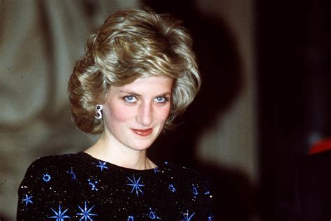 Princess Diana’s star-spangled evening dress fetches record $1.148 ...