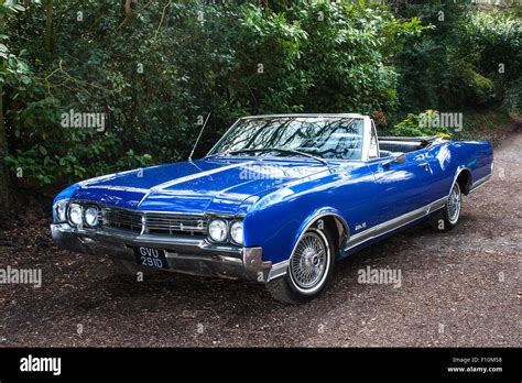 1966 Oldsmobile Delta 88 Convertible Stock Photo: 86682324 - Alamy