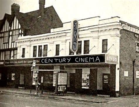 FLOBBERLOB: The Century Cinema /Market - Pitsea, Essex