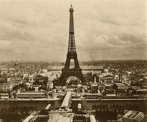 A brief history of the Eiffel Tower - Discover Walks Paris