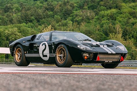 After 50 Years, the ’66 Le Mans Winning Ford GT40 is Reborn