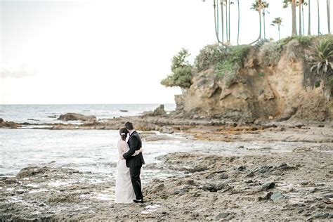 Black Tie + Ocean Cliffs Wedding, Yes Please! | Stitch & Tie